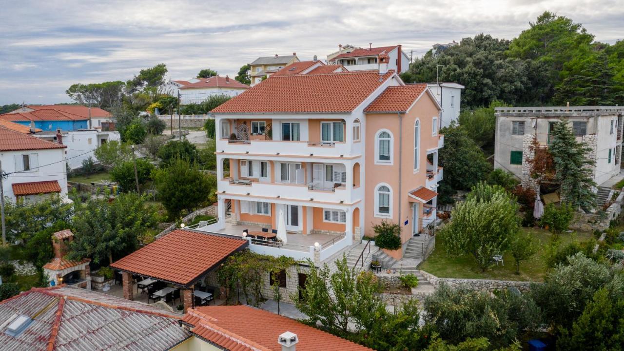 Apartments And Rooms Bolero Rab Town Ngoại thất bức ảnh