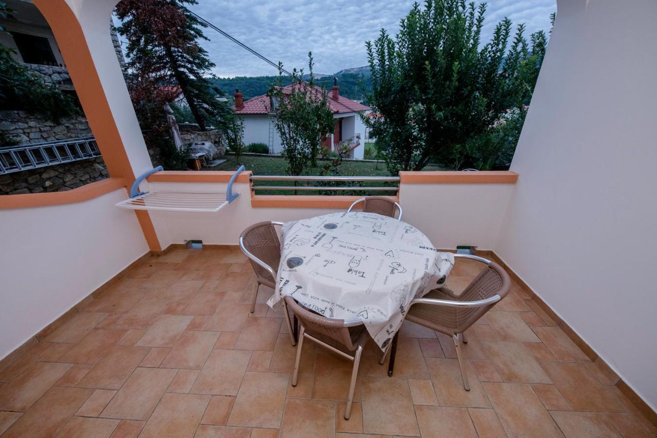 Apartments And Rooms Bolero Rab Town Ngoại thất bức ảnh