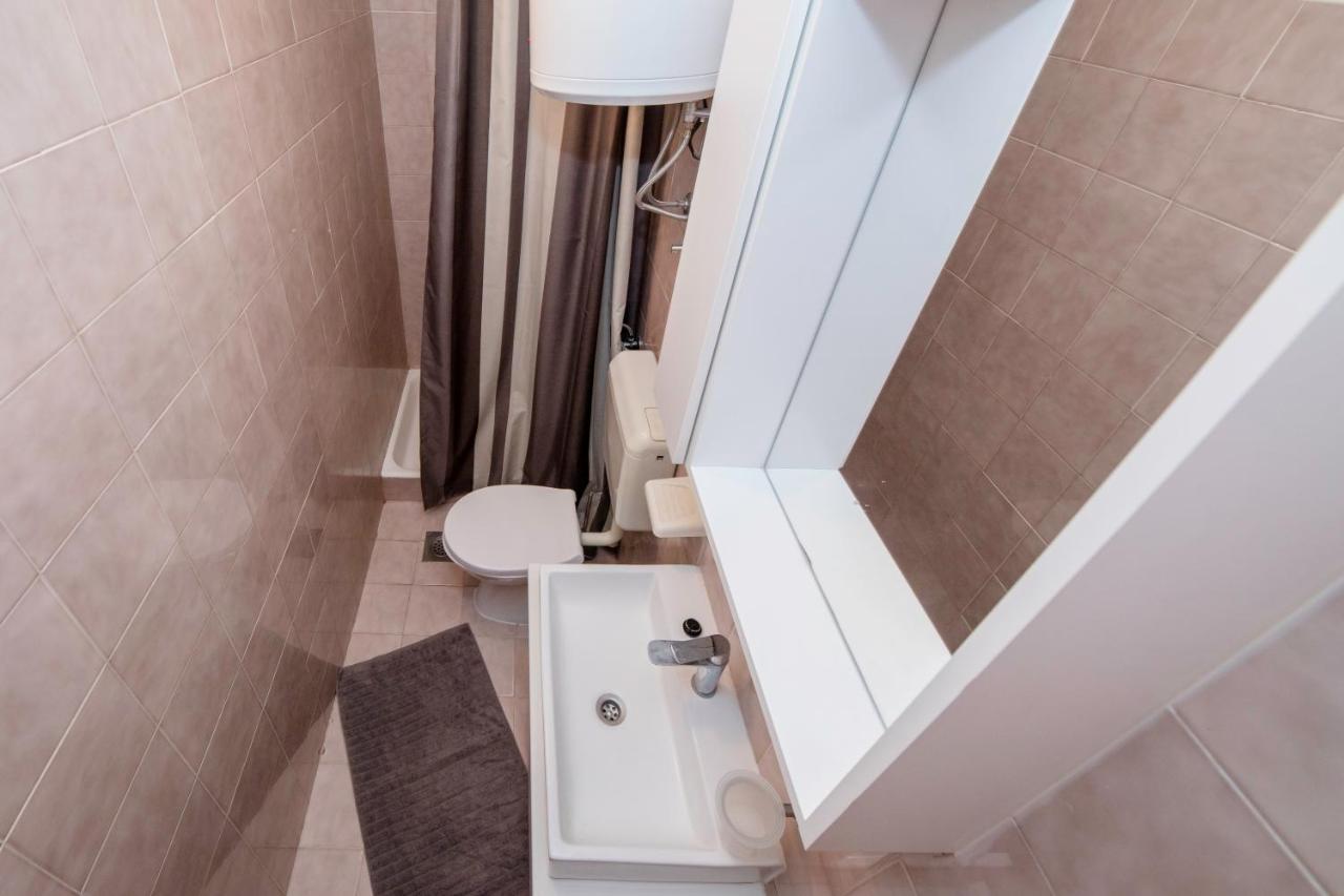 Apartments And Rooms Bolero Rab Town Ngoại thất bức ảnh