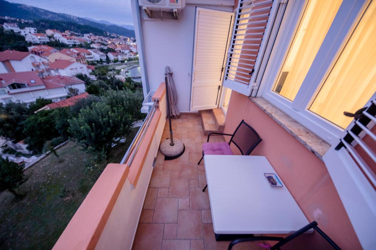 Apartments And Rooms Bolero Rab Town Ngoại thất bức ảnh
