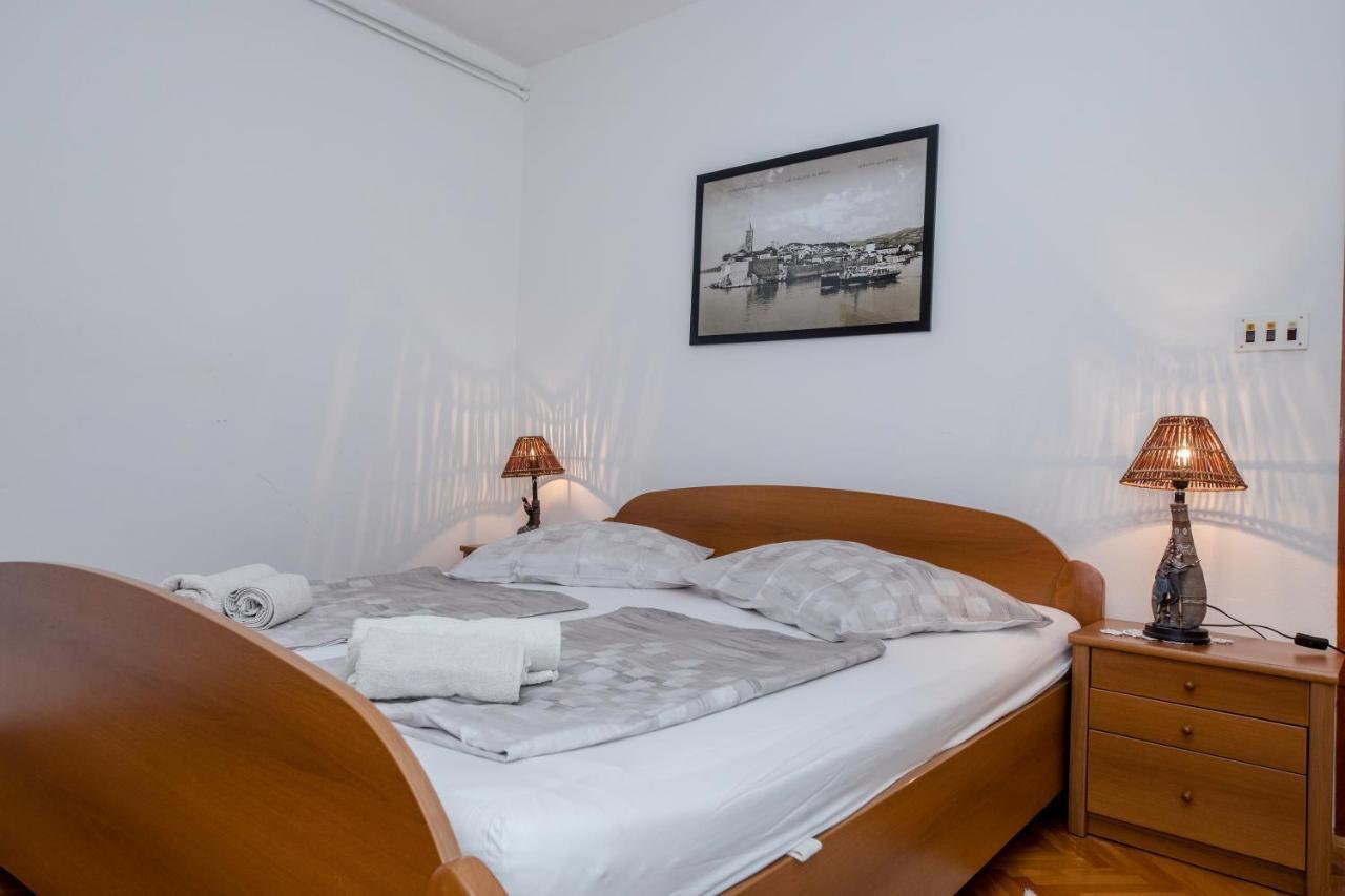 Apartments And Rooms Bolero Rab Town Ngoại thất bức ảnh