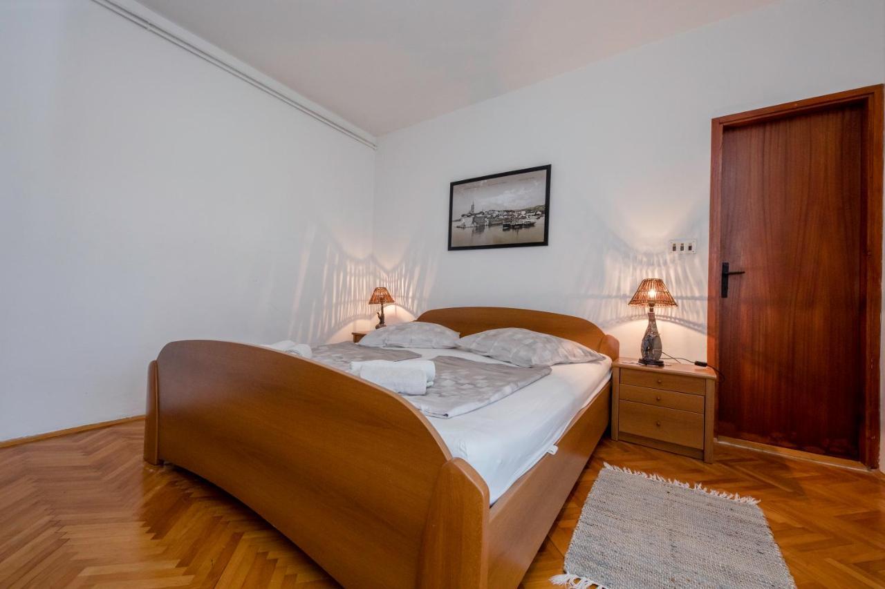 Apartments And Rooms Bolero Rab Town Ngoại thất bức ảnh